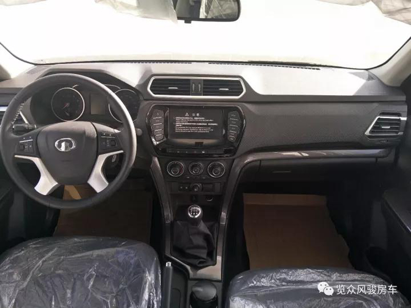 外觀大氣,空間十足的房車 外觀大氣,空間十足的房車