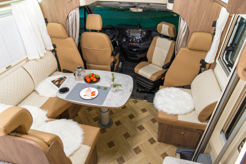 這款適合帶老人和孩子出行的房車 這款適合帶老人和孩子出行的房車