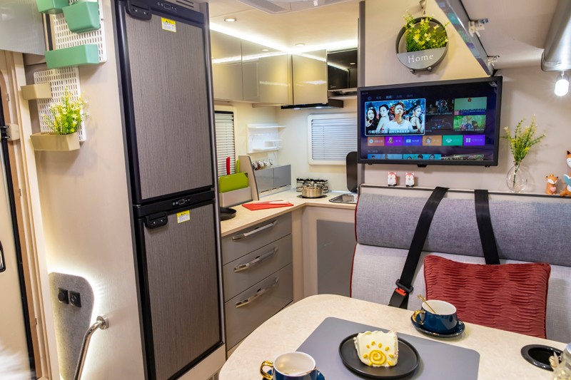 邀您看一場盛大的房車趴，雙炮現(xiàn)身