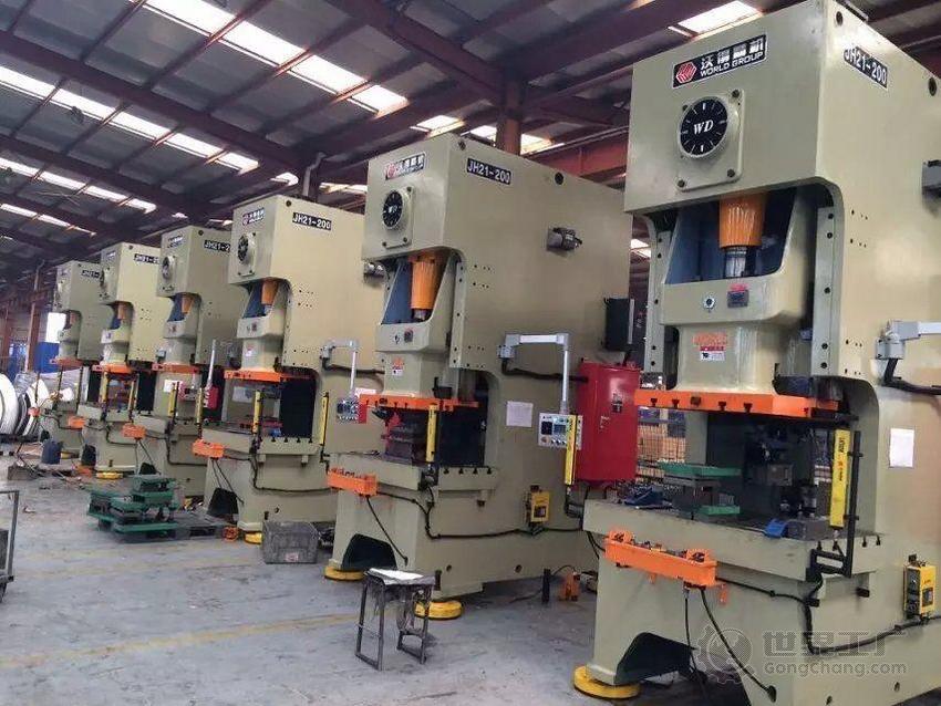探索沃得精機(jī)沖床系列 氣動(dòng)、普通齒輪與雙軸龍門(mén)沖床的價(jià)值分析